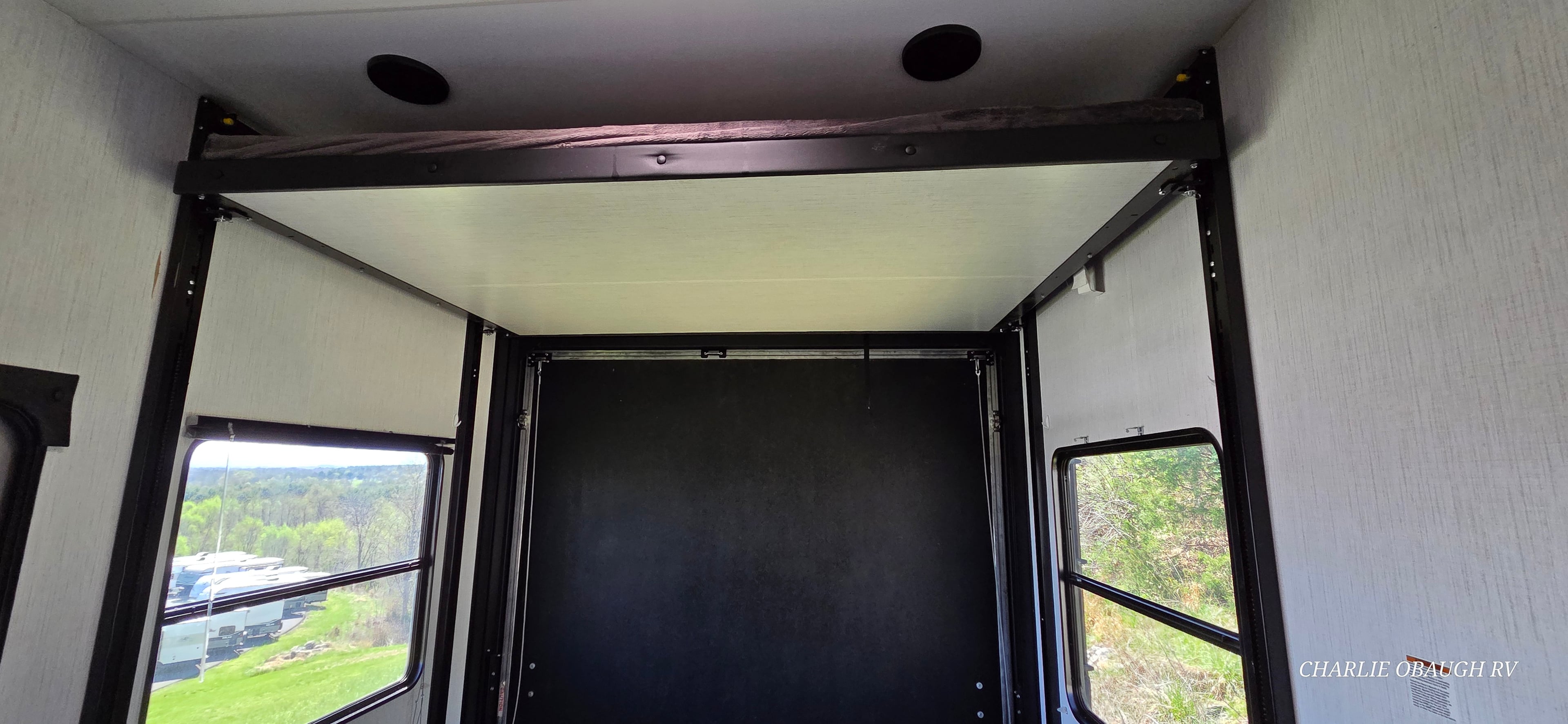 Pre-Owned 2022 Heartland Gravity 3640 - photo - 17