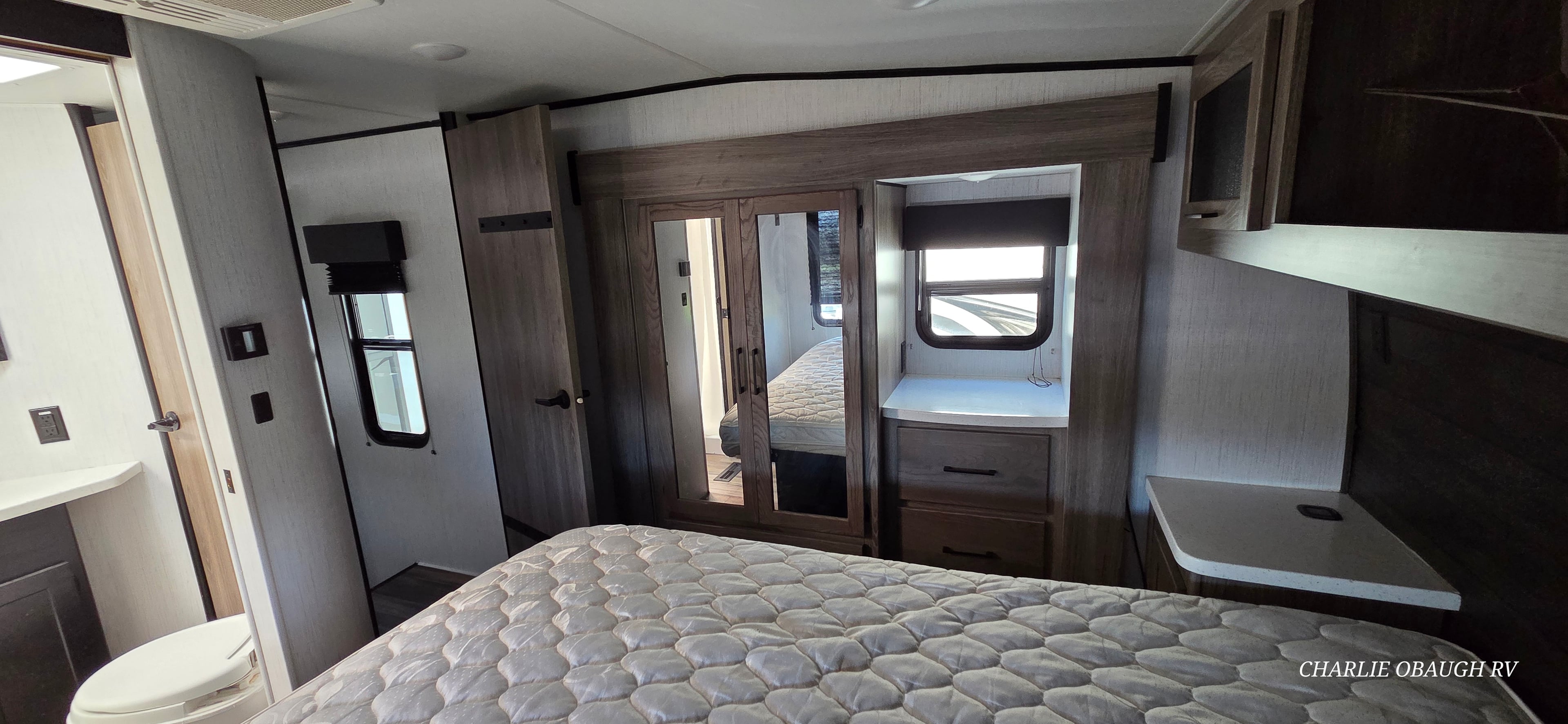Pre-Owned 2022 Heartland Gravity 3640 - photo - 21