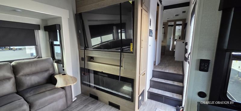 New 2026 Jayco Eagle Fifth Wheels 365UKTS - photo - 14
