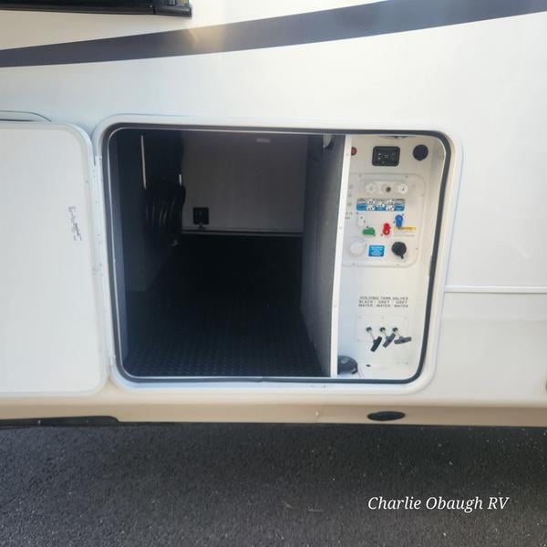 New 2025 Jayco North Point 381CKRE - photo - 9