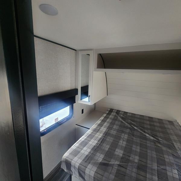 New 2025 Jayco Jay Flight SLX 380DQS - photo - 23