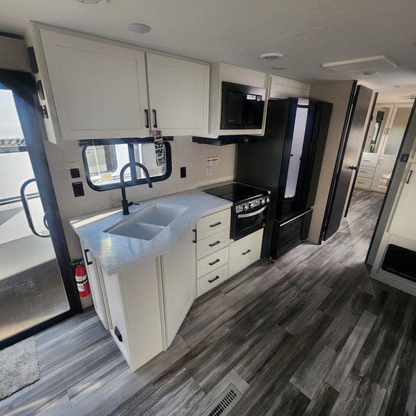 New 2025 Jayco Jay Flight SLX 380DQS - photo - 8