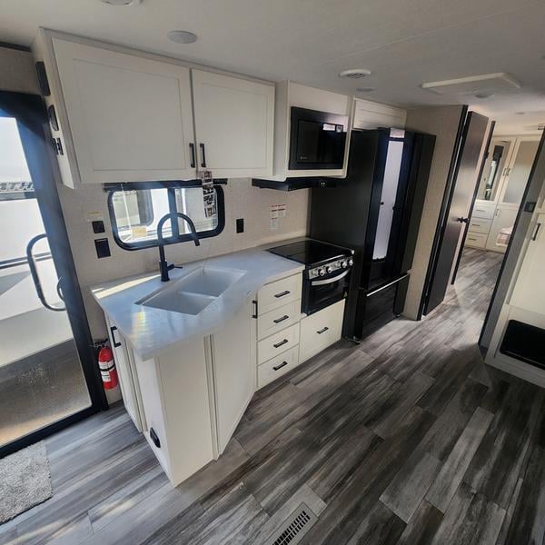 New 2025 Jayco Jay Flight SLX 380DQS - photo - 8