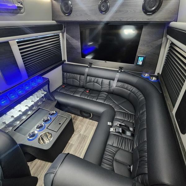 New 2025 Midwest Automotive Designs J-CLUB - photo - 11