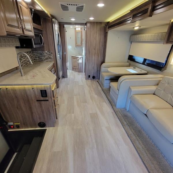 Pre-Owned 2020 Jayco Seneca 37HJ - photo - 51