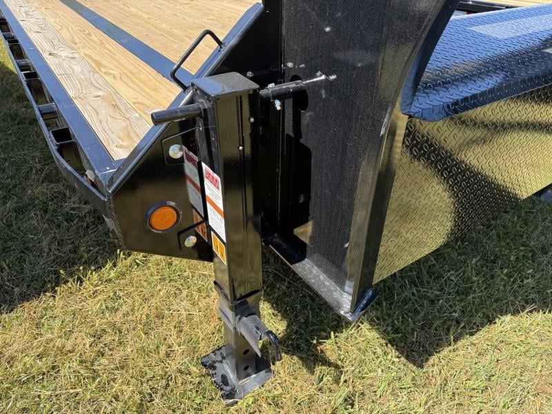 2026 PJ Trailers LS: Low-Pro Flatdeck with Singles LSQ2572BSWK Photo in Staunton VA 24401