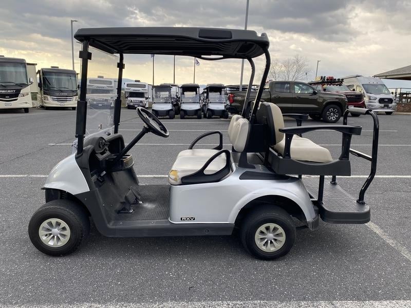 2019 E-Z-GO RXV® Electric Photo in Staunton VA 24401