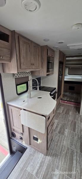 Pre-Owned 2019 Forest River Forester 2501TS Chevy - photo - 13