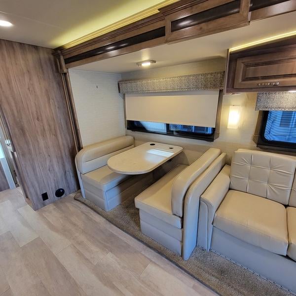 Pre-Owned 2020 Jayco Seneca 37HJ - photo - 22