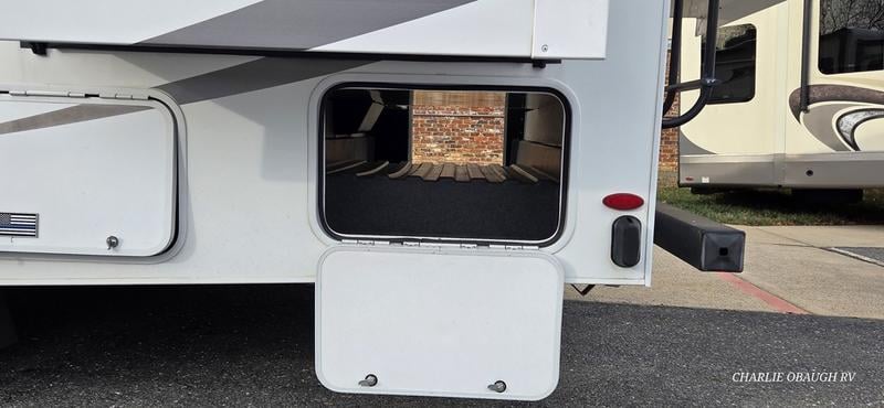 Pre-Owned 2019 Forest River Forester 2501TS Chevy - photo - 7