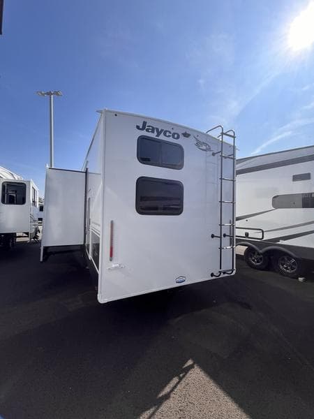 New 2025 Jayco EAGLE 31QCD - photo - 11