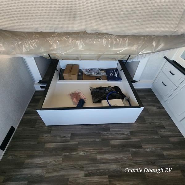 New 2025 Jayco North Point 381CKRE - photo - 30
