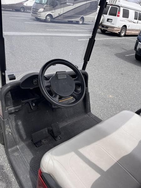2019 E-Z-GO RXV® Electric Photo in Staunton VA 24401