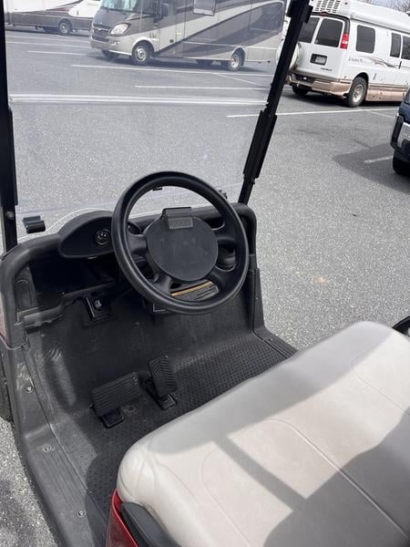 2019 E-Z-GO RXV® Electric Photo in Staunton VA 24401