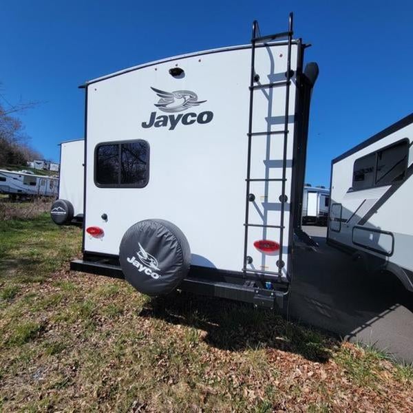 New 2024 Jayco Jay Feather 27BHB - photo - 6