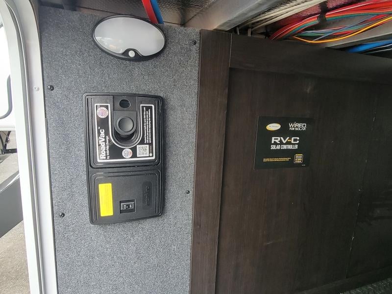 New 2023 Jayco "SALE PENDING" North Point 380RKGS - photo - 7