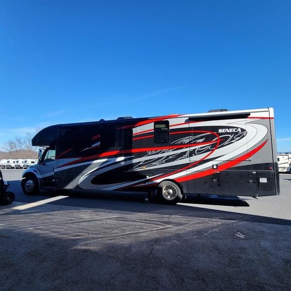 2020 Jayco "TEST DRIVE BY APPOINTMENT" Seneca 37HJ Photo in Staunton VA 24401