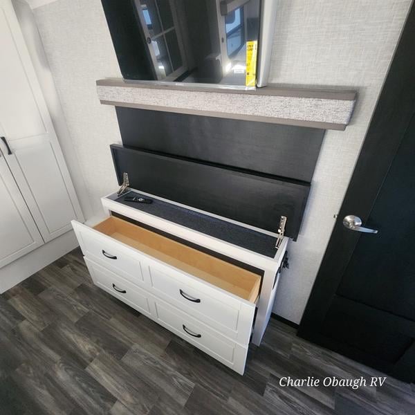 New 2025 Jayco North Point 381CKRE - photo - 29