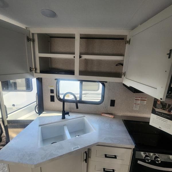 New 2025 Jayco Jay Flight SLX 380DQS - photo - 9