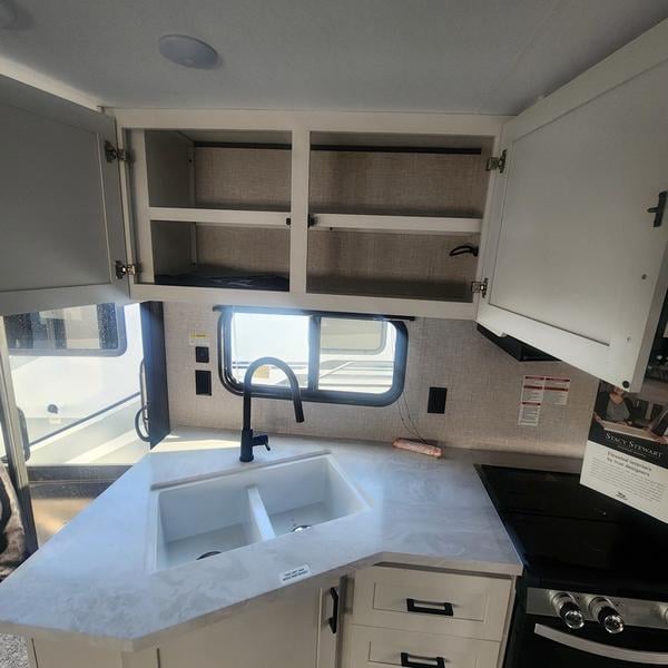 New 2025 Jayco Jay Flight SLX 380DQS - photo - 9