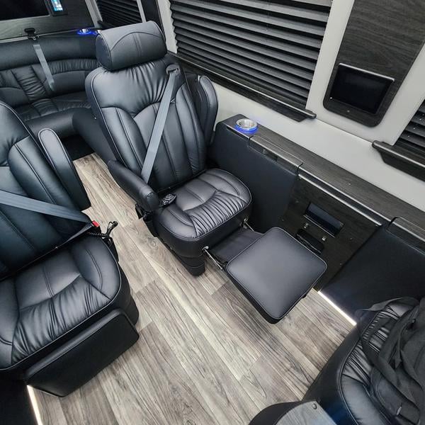 New 2025 Midwest Automotive Designs J-CLUB - photo - 10