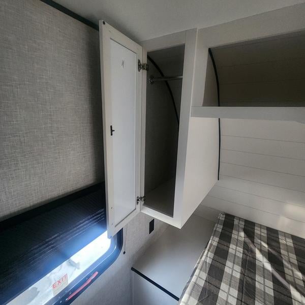 New 2025 Jayco Jay Flight SLX 380DQS - photo - 26