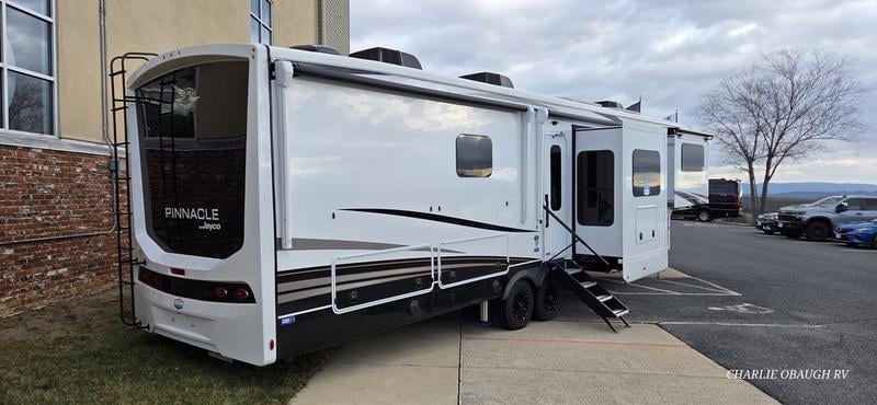 New 2026 Jayco Pinnacle 39FLOK - photo - 2