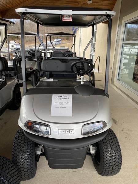 New 2023 E-Z-GO Valor® EX1 Gas - photo - 2