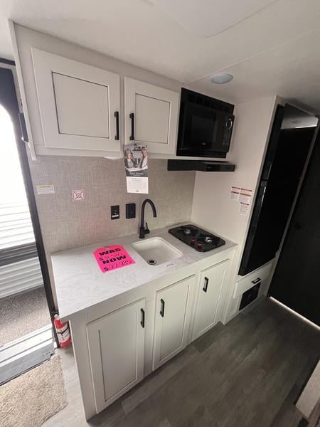 New 2024 Jayco Jay Flight SLX 174BH - photo - 26