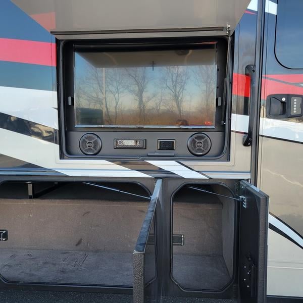 Pre-Owned 2020 Jayco Seneca 37HJ - photo - 5