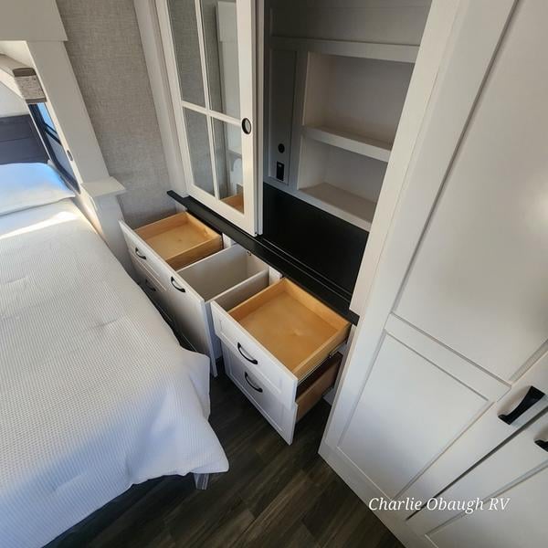 New 2025 Jayco North Point 381CKRE - photo - 27