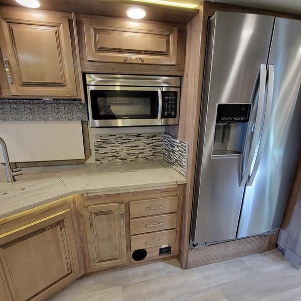 Pre-Owned 2020 Jayco Seneca 37HJ - photo - 27
