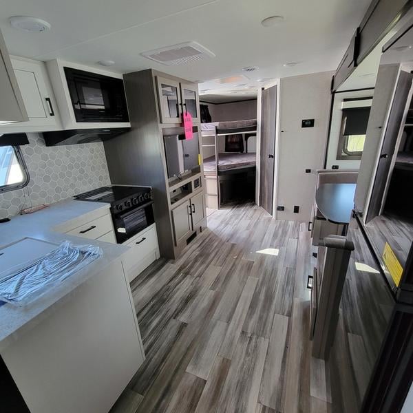 New 2024 Jayco Jay Feather 24BH - photo - 17