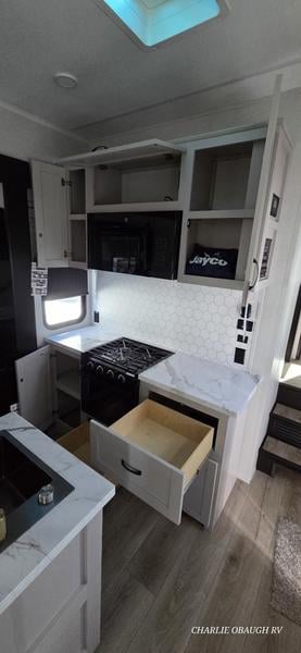 New 2026 Jayco Seismic 395 - photo - 13