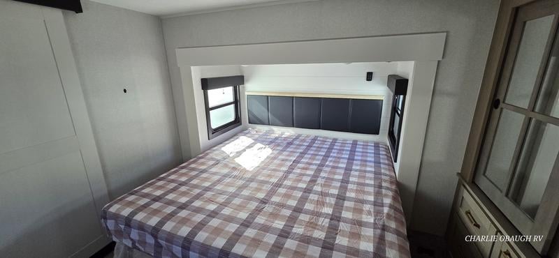 New 2026 Jayco Eagle Fifth Wheels 365UKTS - photo - 24