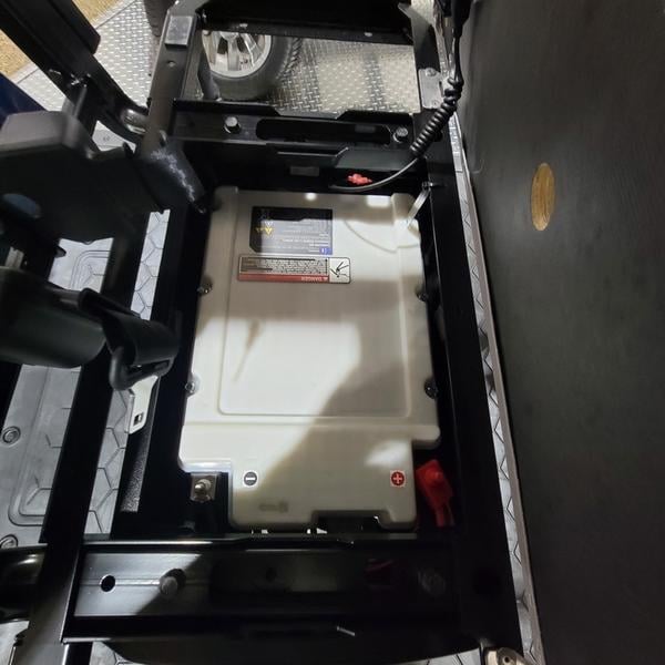 2024 Cushman® Tour LSV ELiTE Lithium Electric Photo in Staunton VA 24401