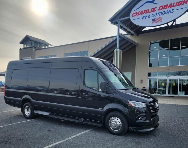2025 Midwest Automotive Designs 15 PASSENGER Photo in Staunton VA 24401