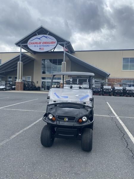 2023 Cushman® Shuttle™ 2+2 ELiTE Lithium Electric Photo in Staunton VA 24401