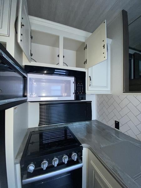 Pre-Owned 2023 Keystone RV Cougar 354FLS - photo - 14