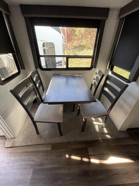 Pre-Owned 2023 Keystone RV Cougar 354FLS - photo - 17