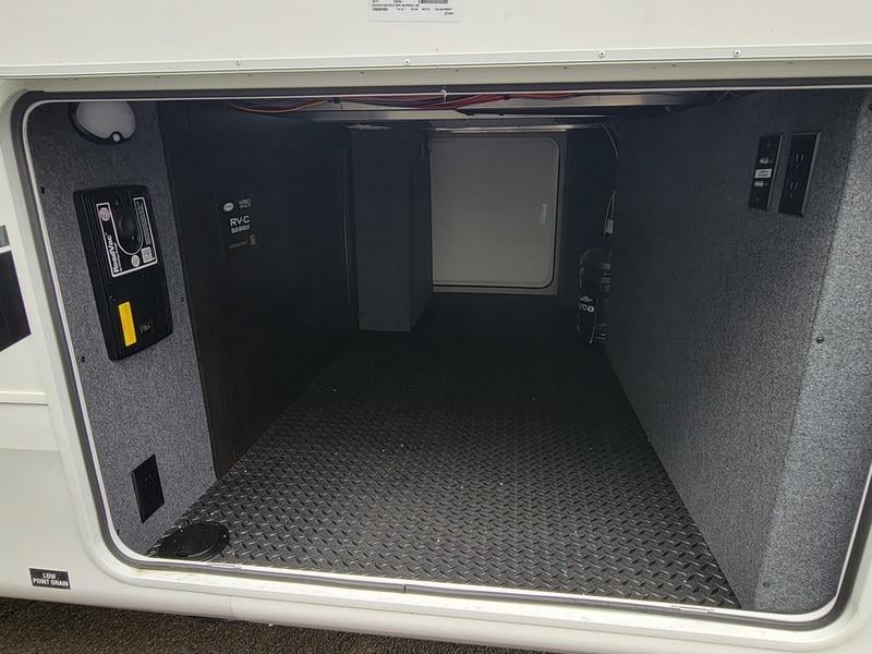 New 2023 Jayco "SALE PENDING" North Point 380RKGS - photo - 6