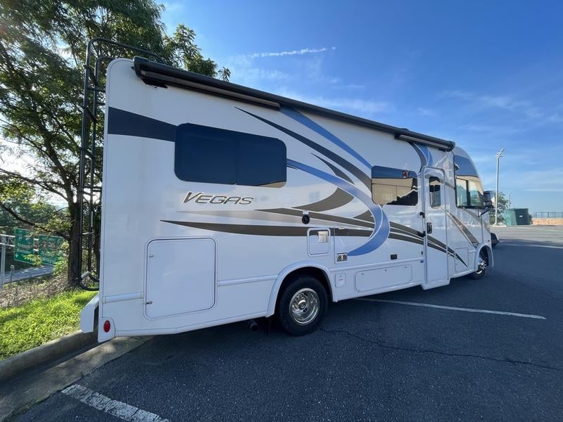 2022 Thor Motor Coach Vegas® RUV 24.1 Photo in Staunton VA 24401