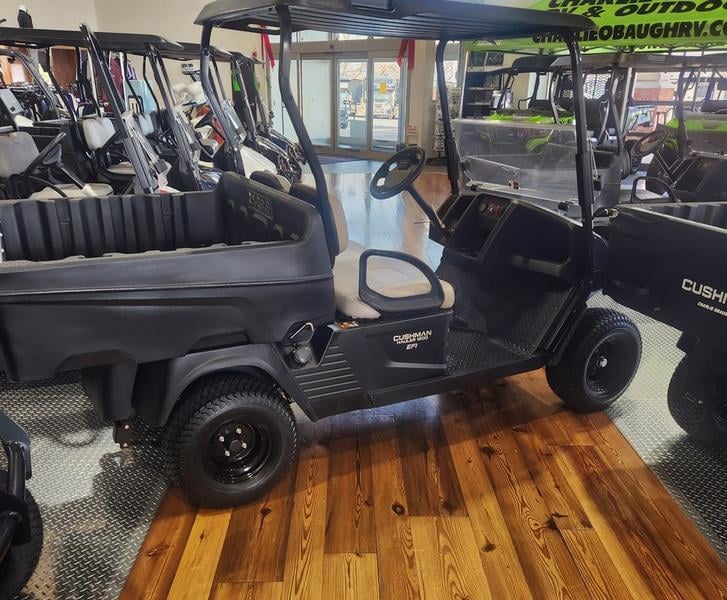 2024 Cushman® Hauler 1200 G-EFI Photo in Staunton VA 24401
