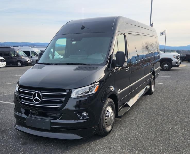 2025 Midwest Automotive Designs 15 PASSENGER Photo in Staunton VA 24401