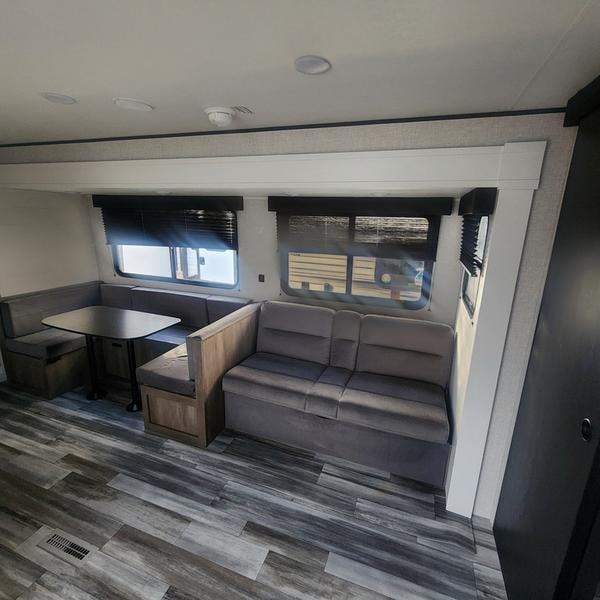 New 2025 Jayco Jay Flight SLX 380DQS - photo - 6