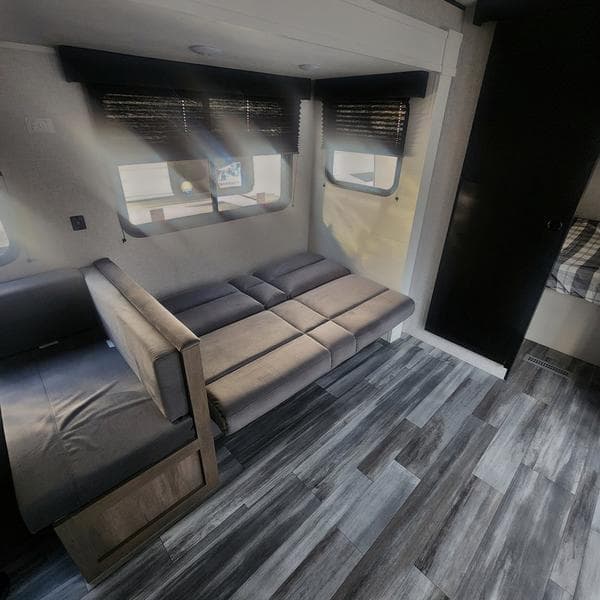 New 2025 Jayco Jay Flight SLX 380DQS - photo - 14