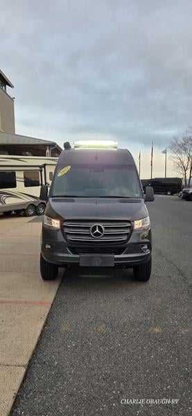 Pre-Owned 2022 Thor Motor Coach Tranquility® 19L - photo - 5