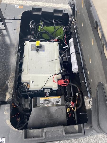 New 2023 Cushman® Shuttle™ 2+2 ELiTE Lithium Electric - photo - 8