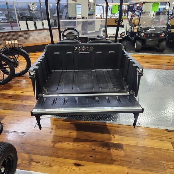 2024 Cushman® HAULER 800X Photo in Staunton VA 24401