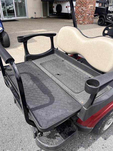 2019 E-Z-GO RXV® Electric Photo in Staunton VA 24401